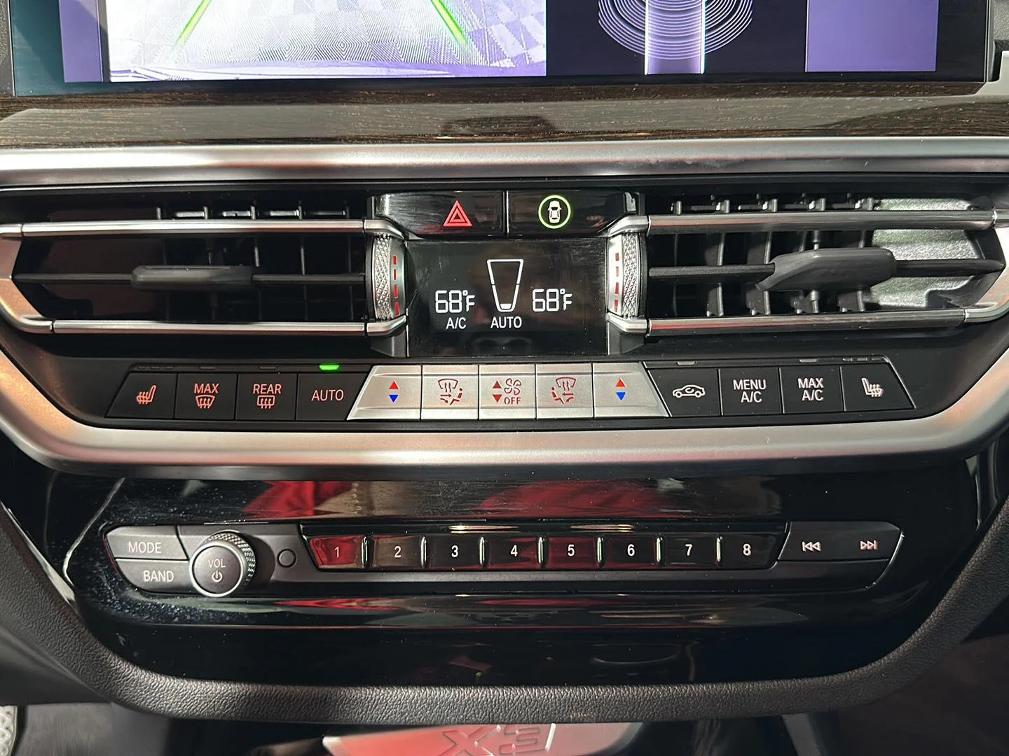 Used 2024 Skyscraper Grey Metallic BMW xDrive30i image 19
