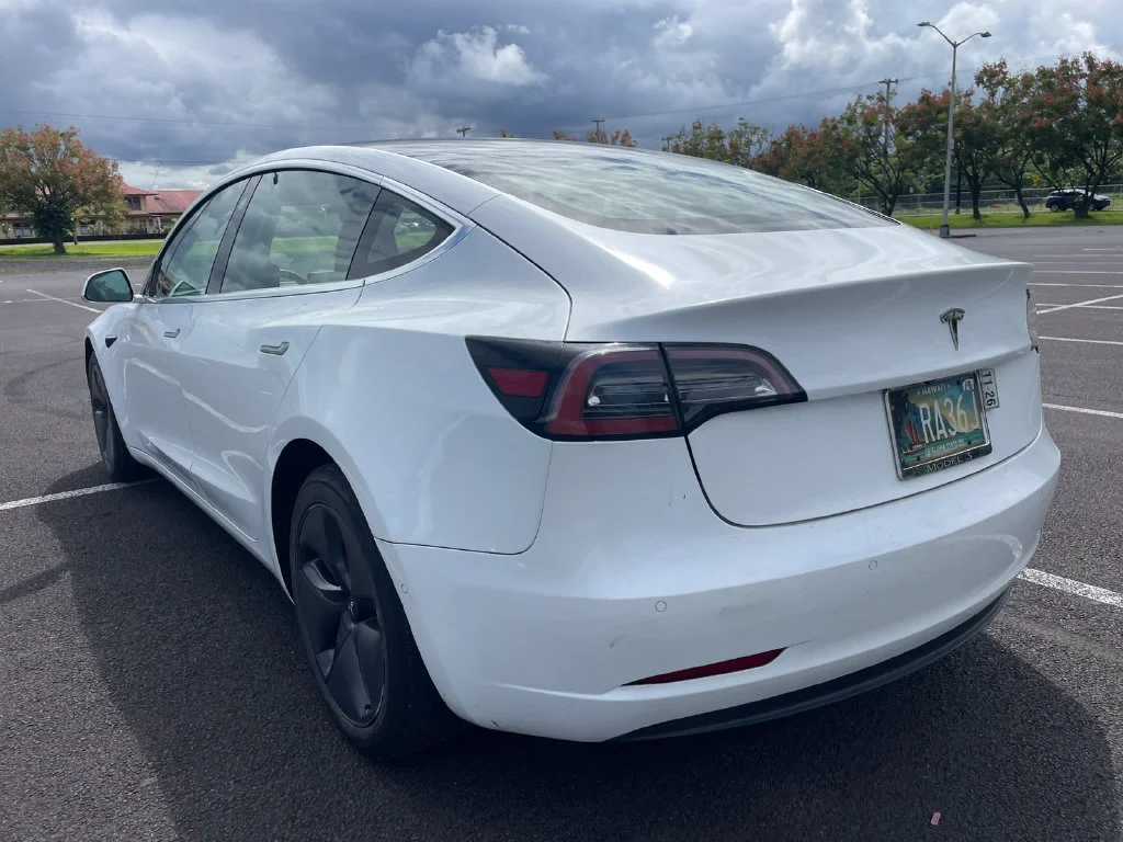 Used 2018 White Tesla Long Range image 7
