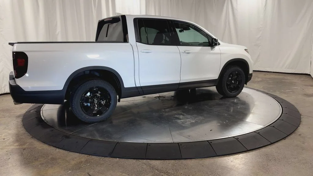 New 2026 Platinum White Pearl Honda Black Edition image 12
