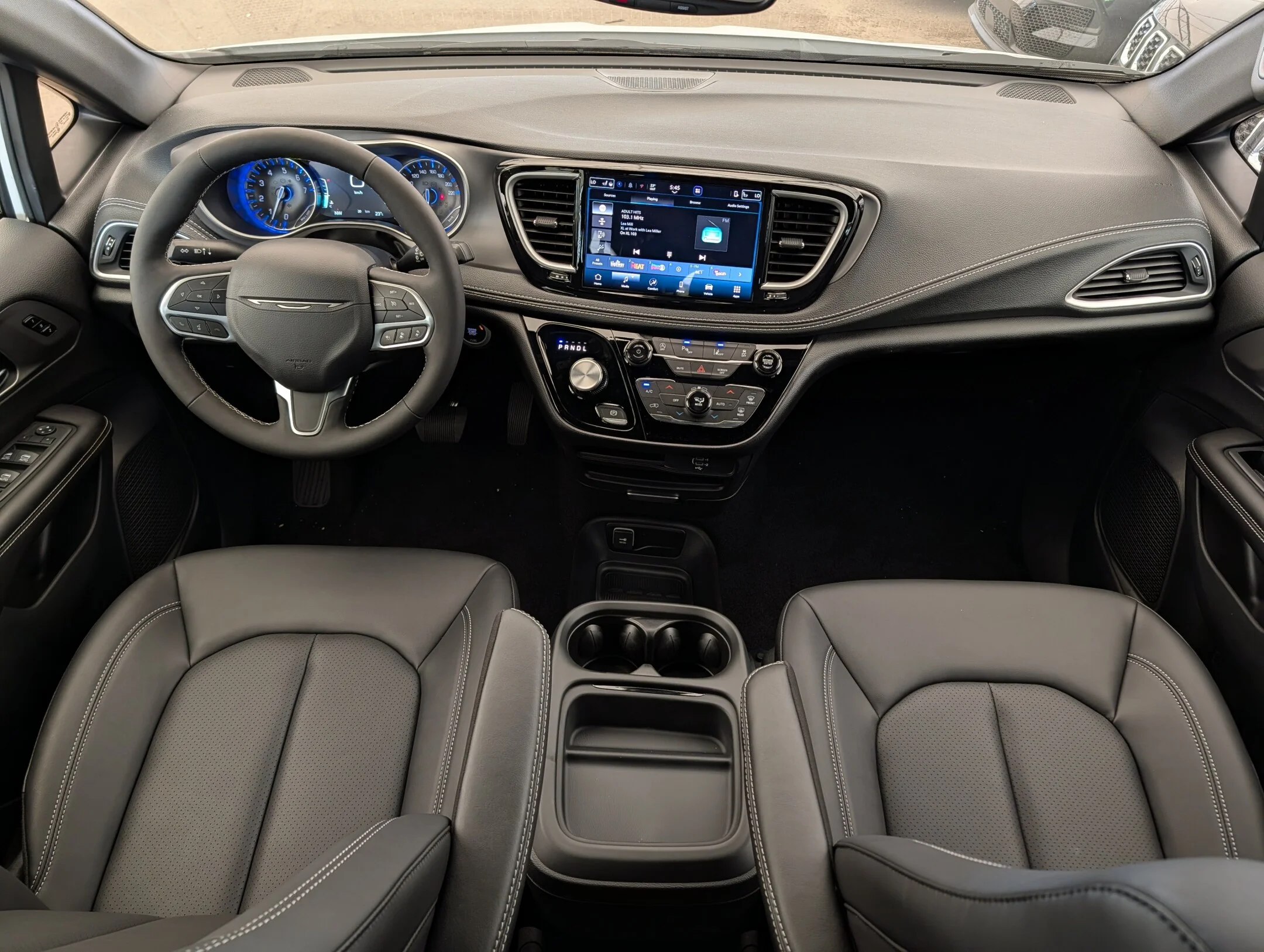New 2027 White Chrysler Select - - AWD - Adaptive Cruise Control - Blind Spot Monitor & More! image 26