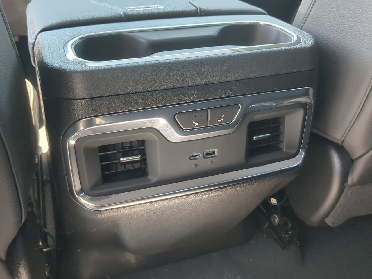 Used 2026 Sterling Metallic GMC Denali image 22