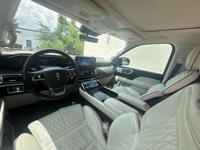 Used 2023 Black Metallic Lincoln Black Label image 2