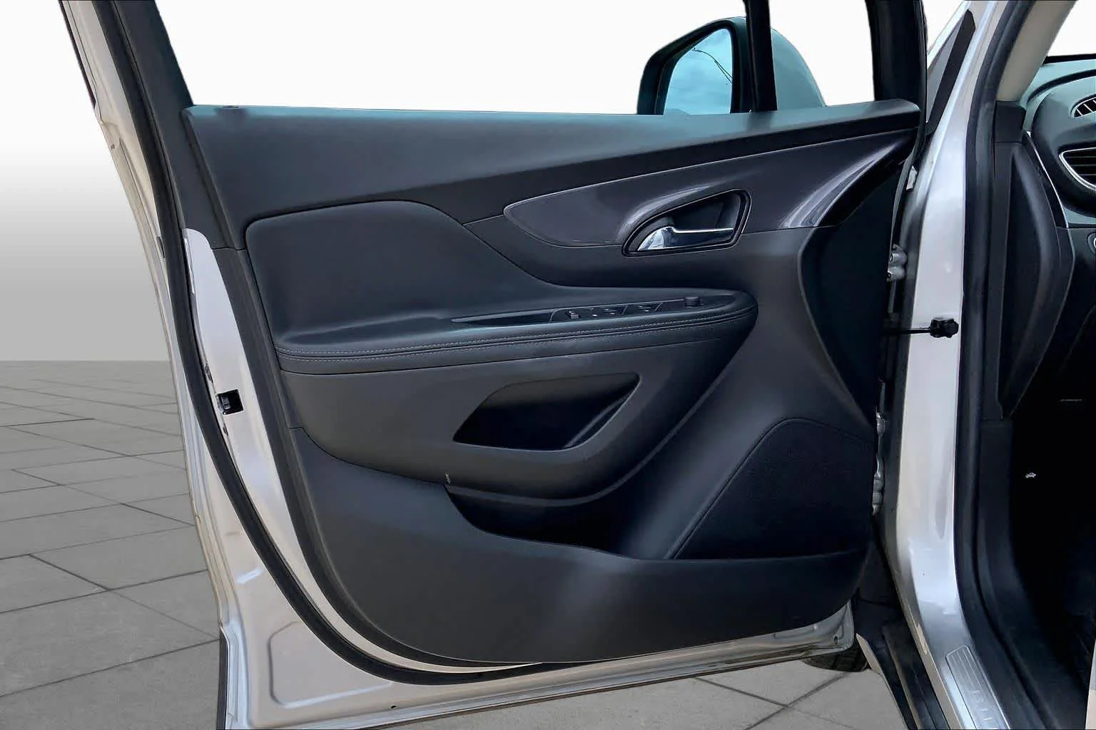 Used 2021 Includes (MDP) Anthracite lower exterior accent color, Paint code W598F. Buick Preferred image 20