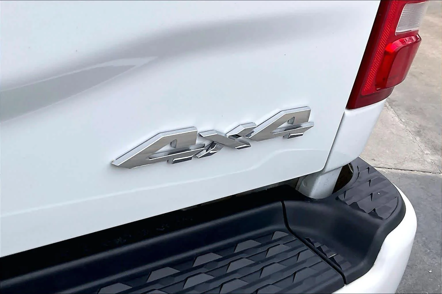 Used 2024 Bright White Clearcoat Ram Laramie image 10