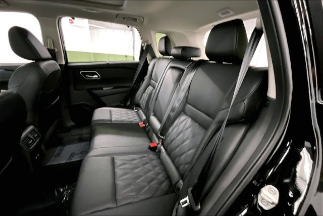 New 2026 Super Black Nissan Platinum image 11