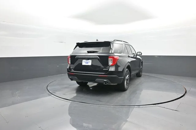 Used 2023 Black Ford XLT image 7