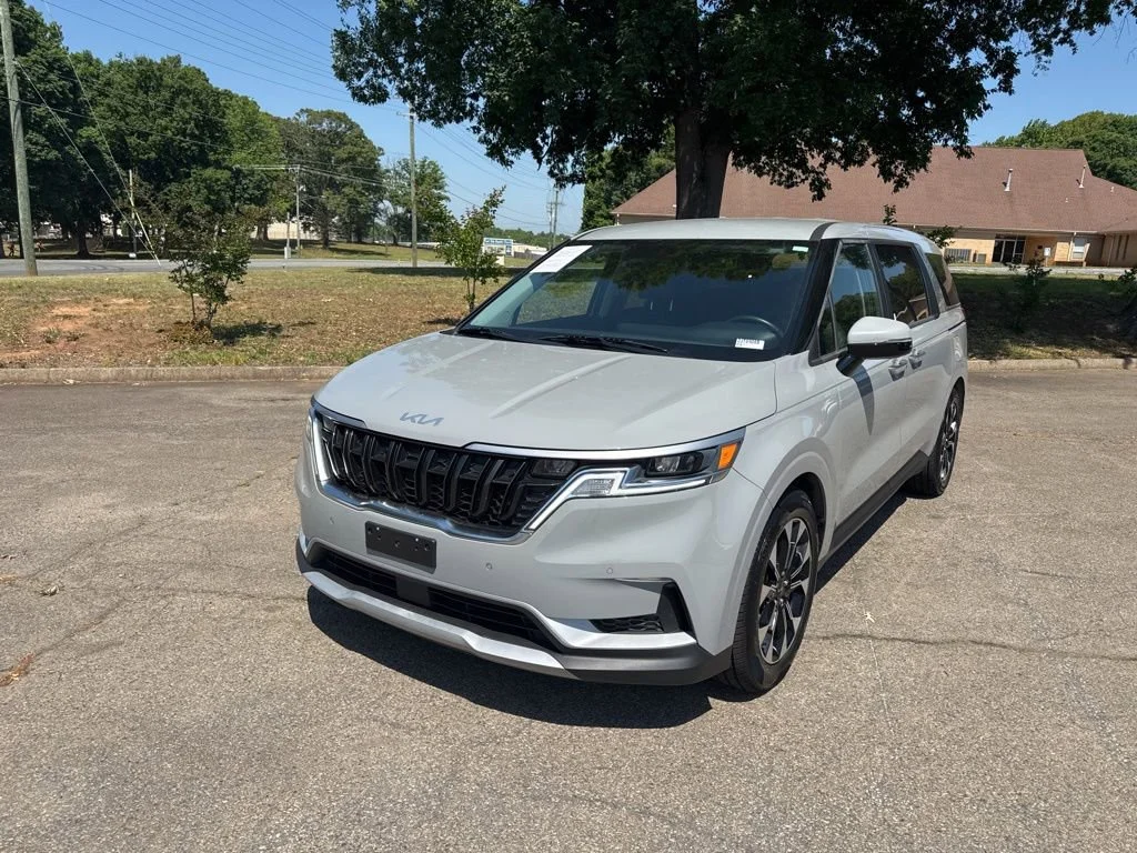 2022 Kia Carnival EX FWD Minivan Front-Wheel Drive