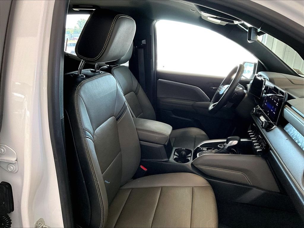 Used 2023 White Chevrolet ZR2 image 11