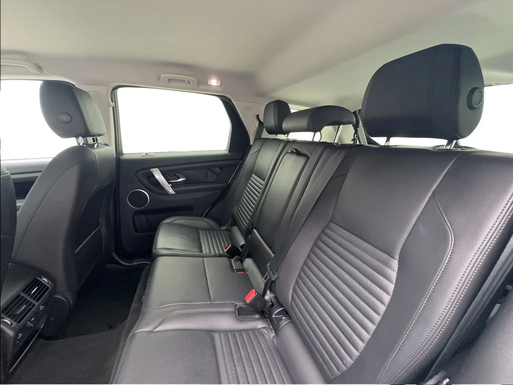 Used 2023 White Land Rover S image 24