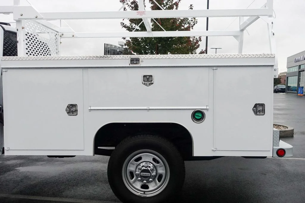 2025 Ford F-350 Super Duty Chassis Cab XL - Photo 14