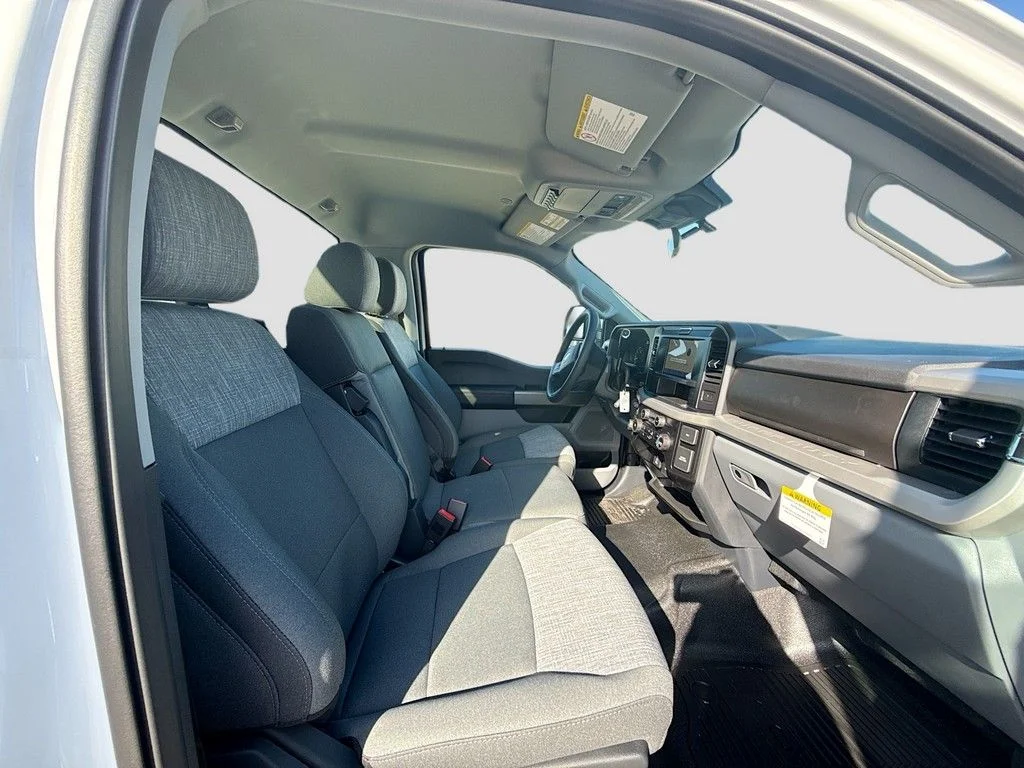 New 2026 Oxford White Ford F-350® XLT image 20