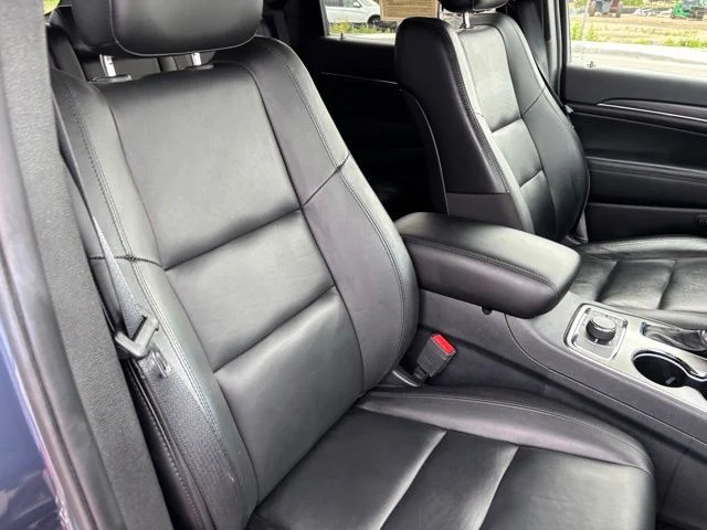 Used 2020 Blue Jeep Limited image 26