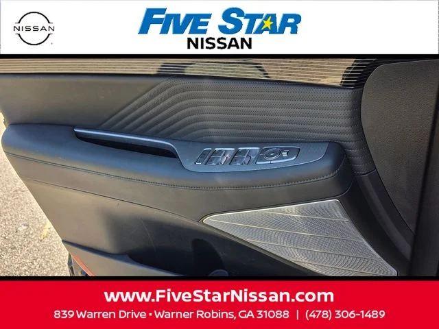Used 2023 White Hyundai Calligraphy image 31