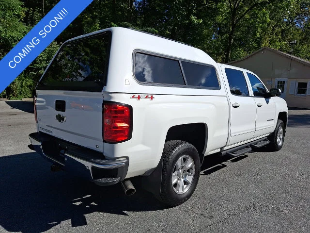 Used 2017 White Chevrolet LT image 7