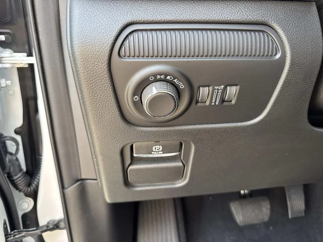 New 2026 White Jeep Limited Altitude image 22