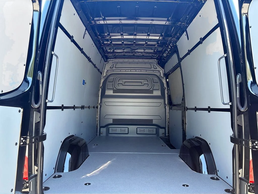 New 2026  Mercedes-Benz Cargo 144 WB image 28