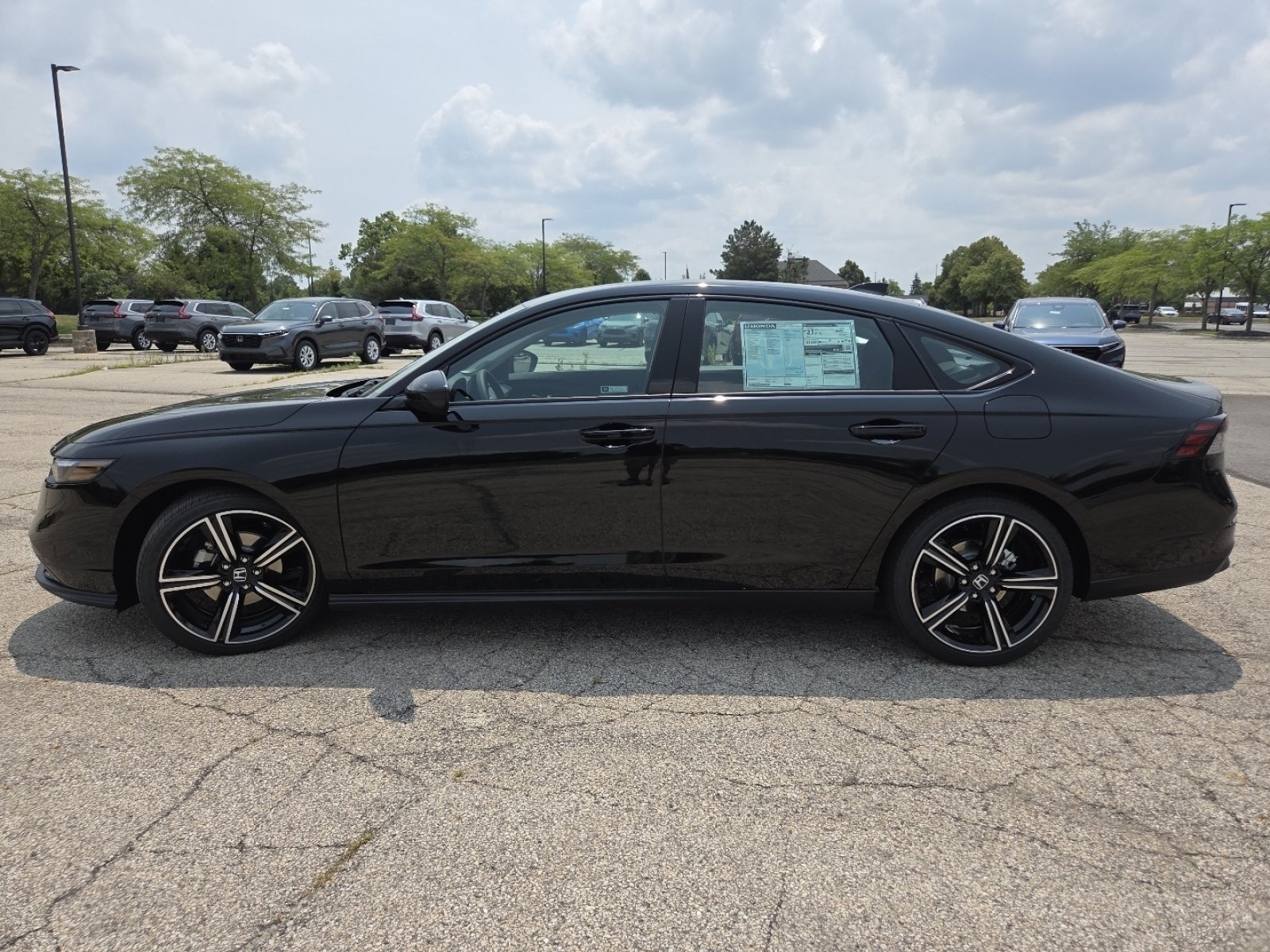 New 2026 Crystal Black Pearl Honda SE image 17
