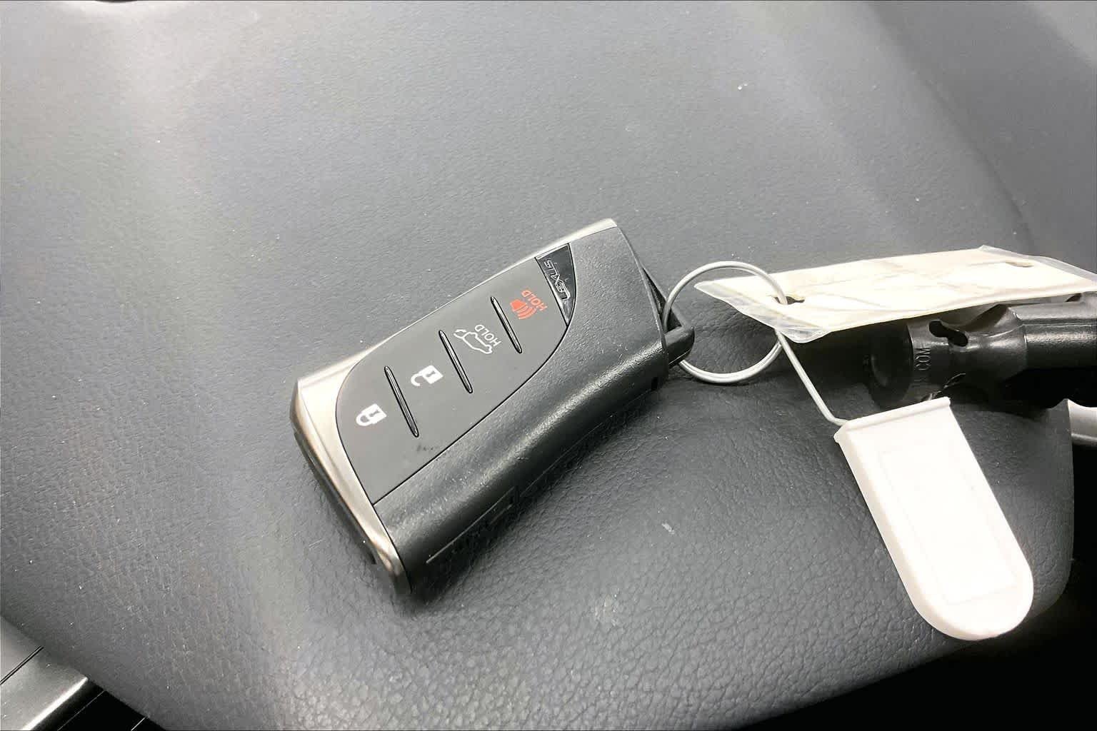 2025 Lexus NX Hybrid 350h - Photo 14