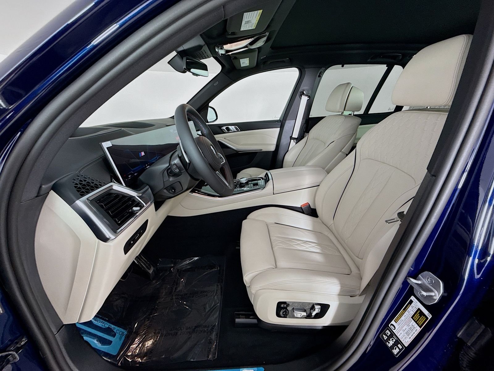 2026 BMW X5 M60i - Photo 22