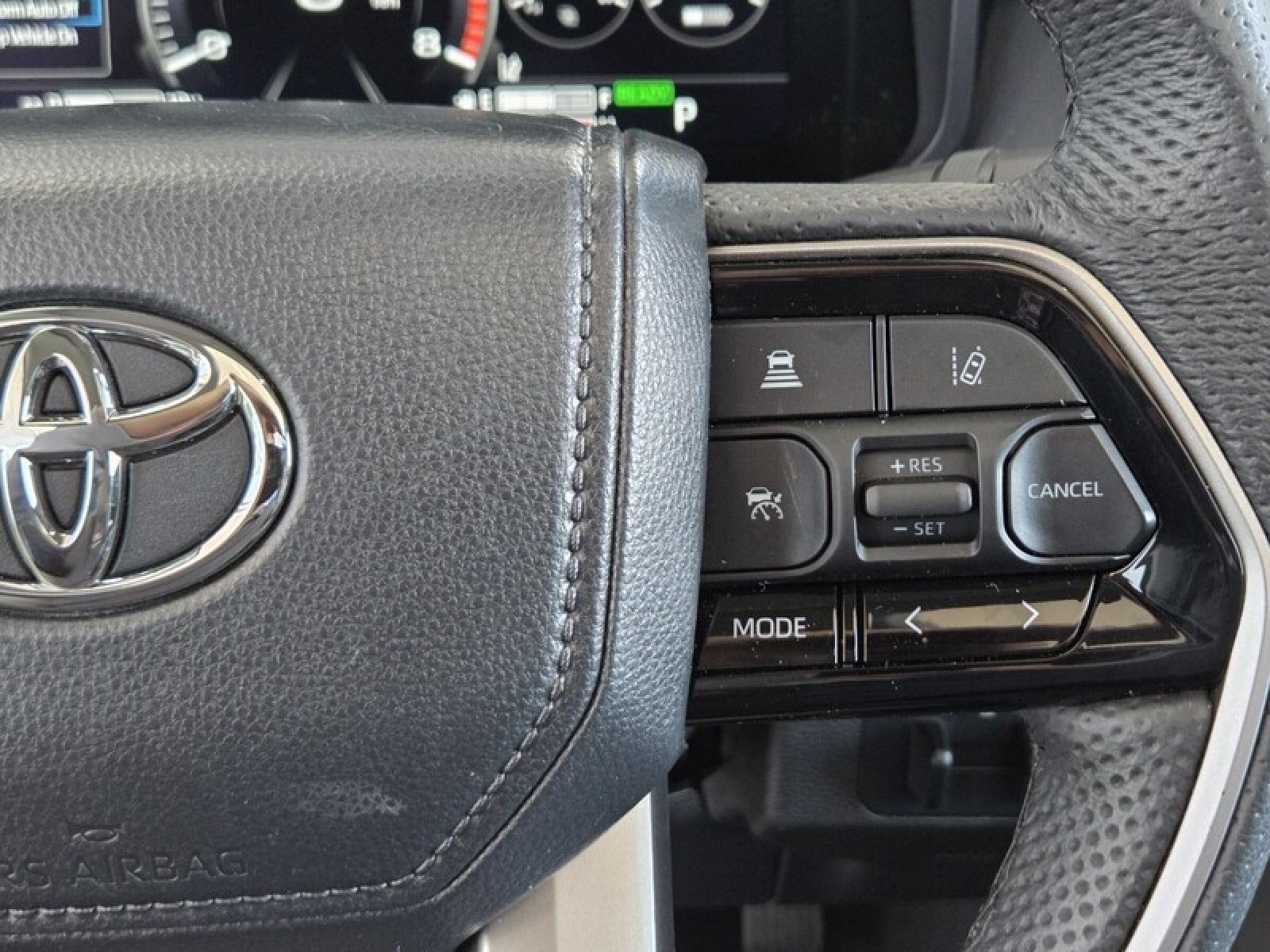 Used 2024 Wind Chill Pearl Toyota Limited Hybrid image 27