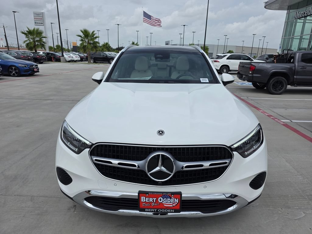 New 2026 Polar White Mercedes-Benz GLC 300 image 32