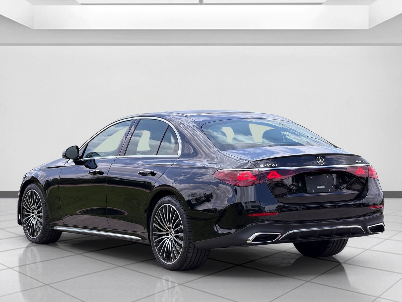 New 2026 Obsidian Black Metallic Mercedes-Benz E 450 image 4