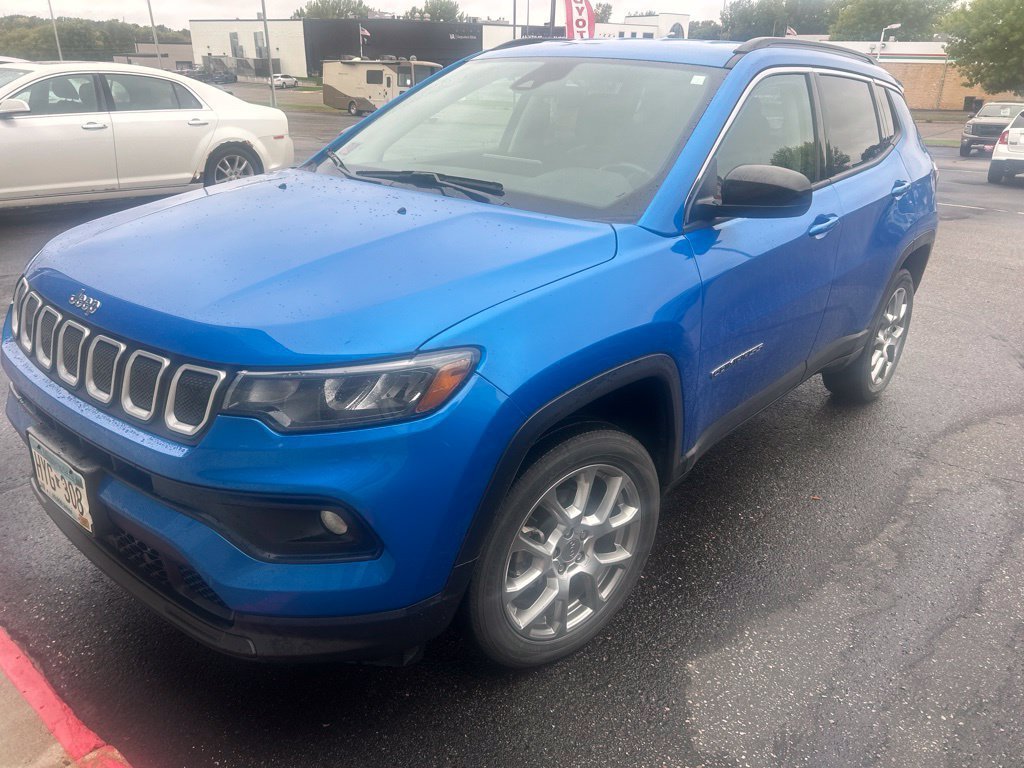 2022 Jeep Compass Latitude Lux