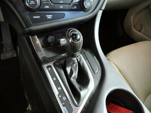 Used 2013 Red Kia EX image 20