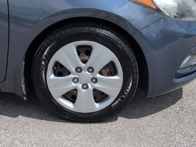 Used 2016 Steel Blue Metallic Kia LX image 11