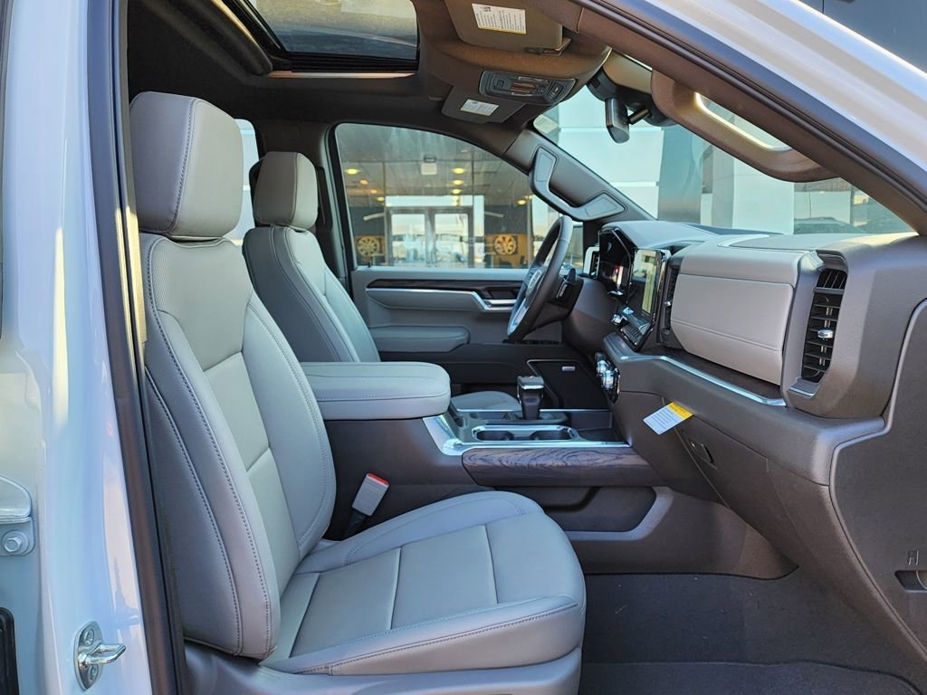 2026 GMC Sierra 1500 SLT - Photo 39