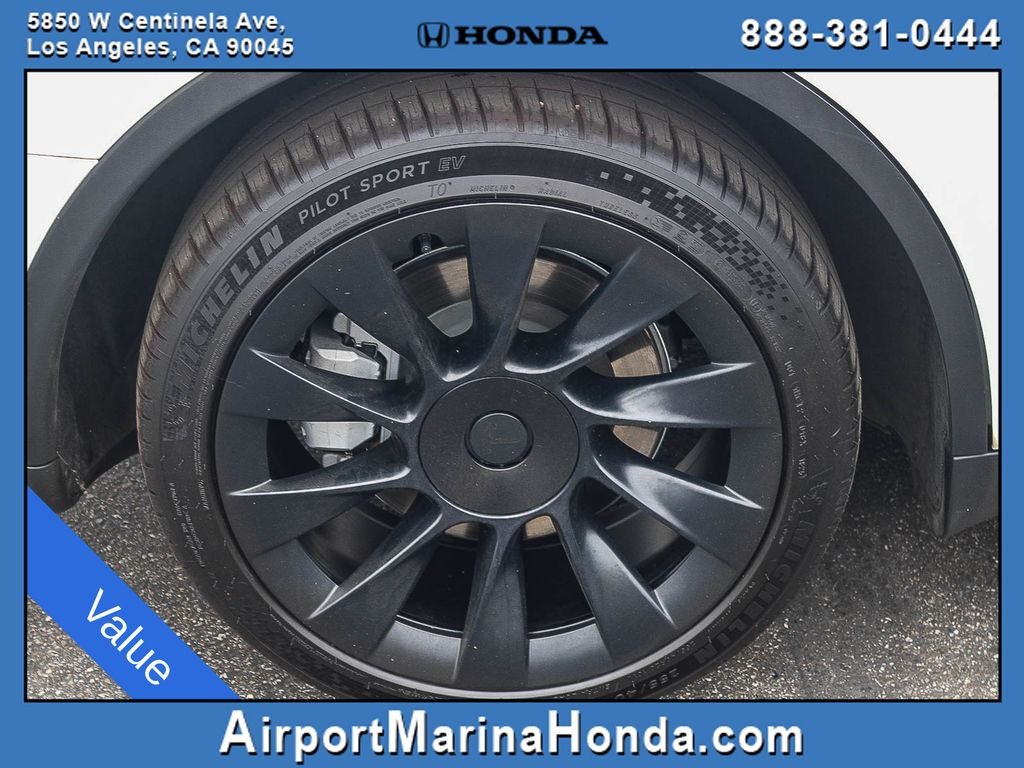 Used 2023 Pearl White Multi-Coat Tesla Long Range image 11