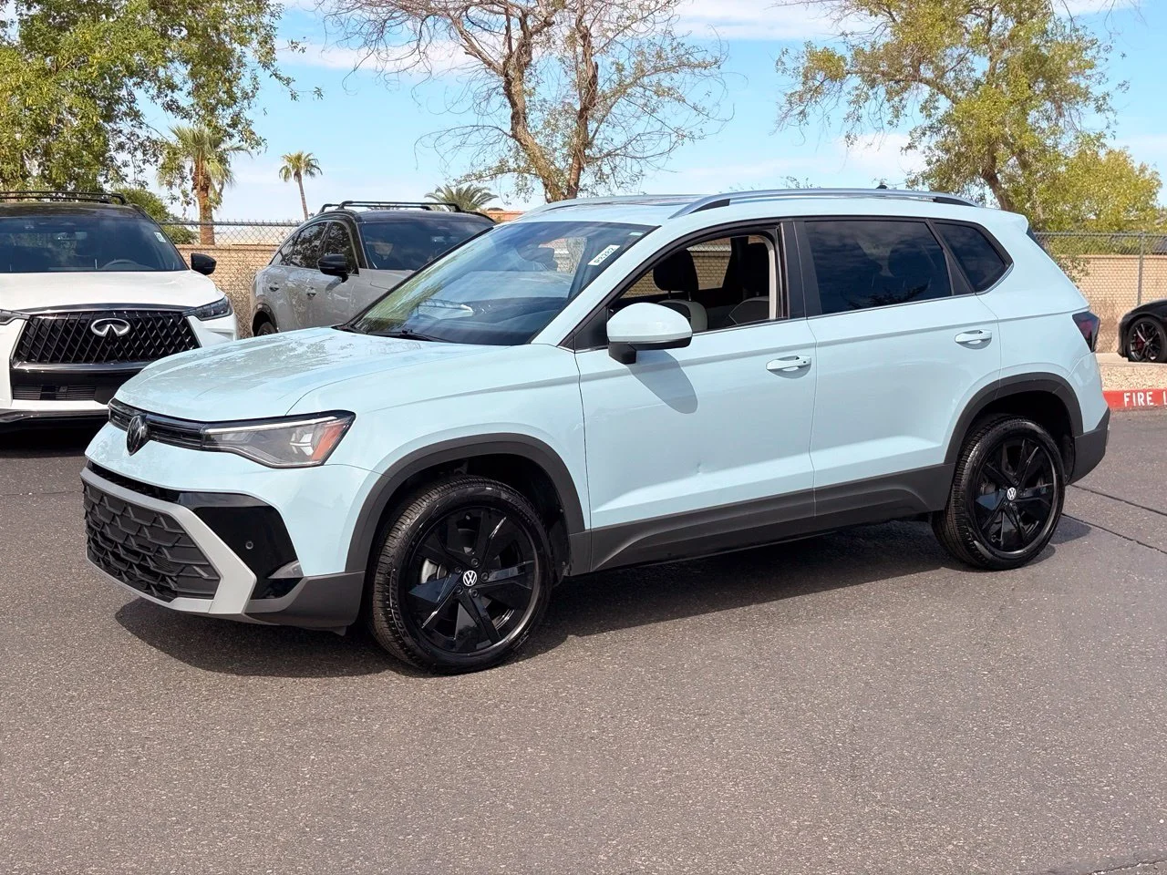 2025 Volkswagen Taos