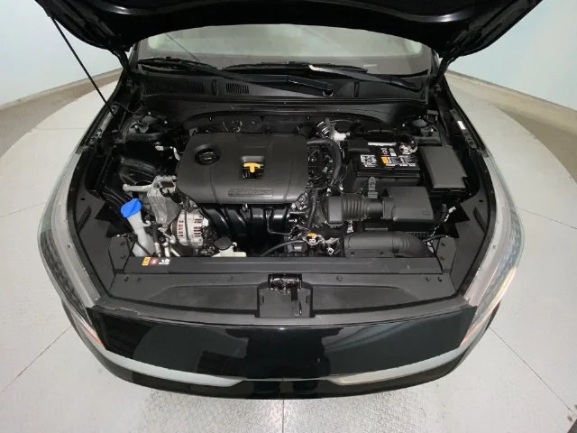Used 2023 Black Kia LXS image 24