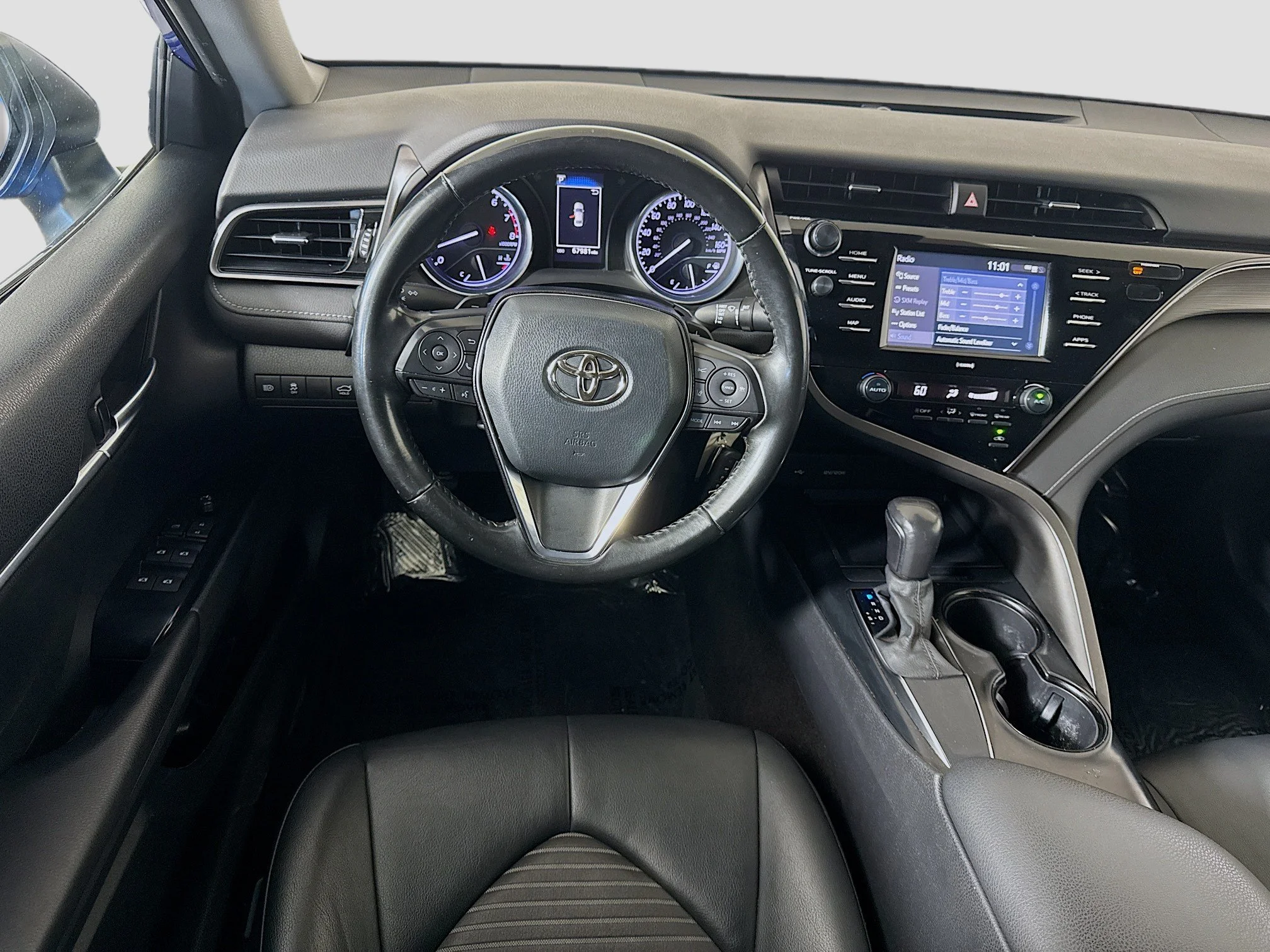 Used 2020 Blue Streak Metallic Toyota SE image 13