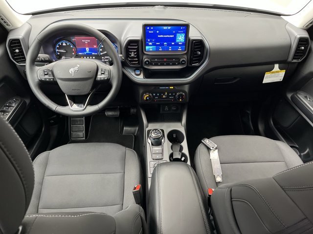 Used 2024 Oxford White Ford Badlands image 4