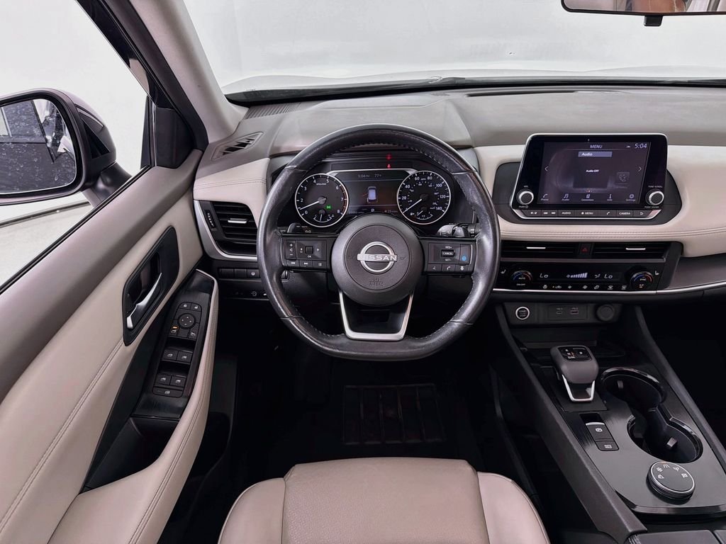 Used 2023 Super Black Nissan SV image 22