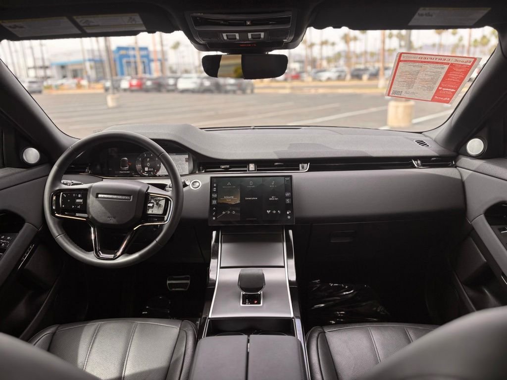 Certified Used 2024 Santorini Black Metallic Land Rover Dynamic image 10