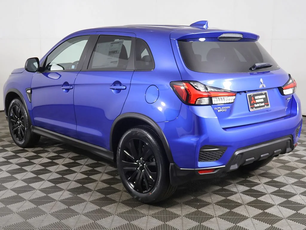 New 2026 Blue Mitsubishi 2.0 LE image 7