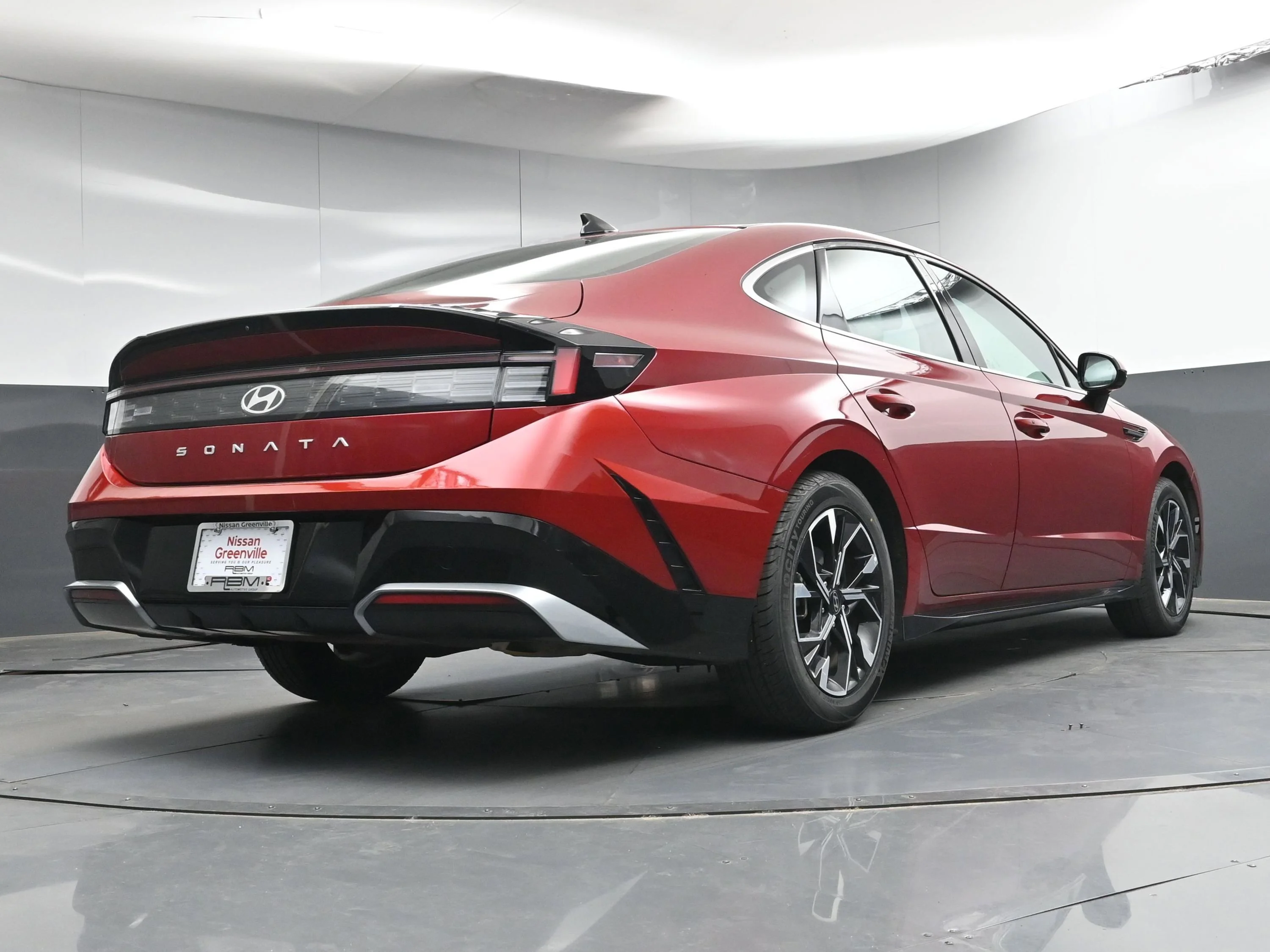 Used 2025 Ultimate red Hyundai SEL image 24