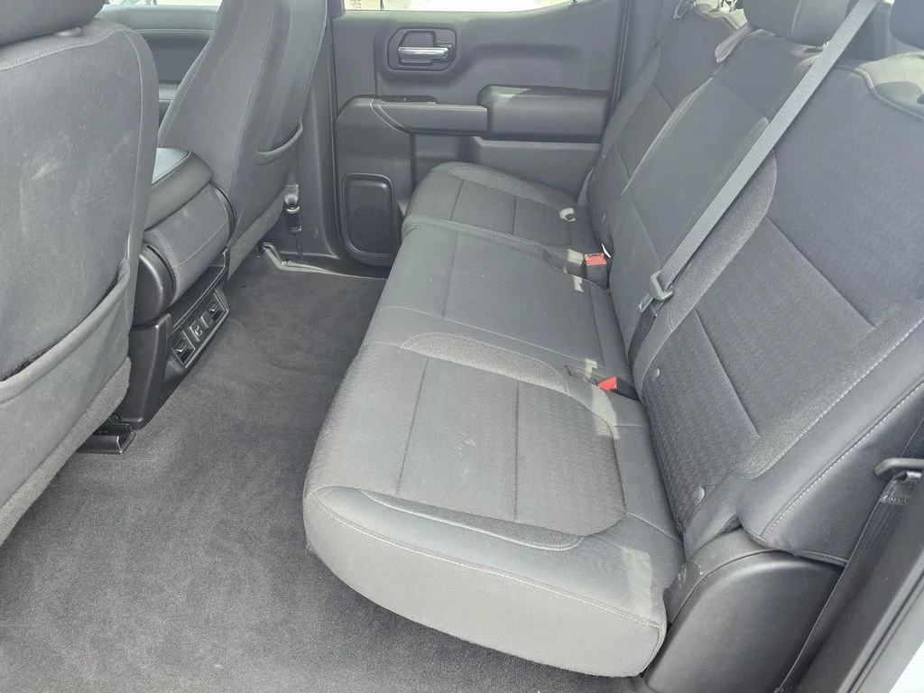 Used 2019 Summit White Chevrolet LT image 11