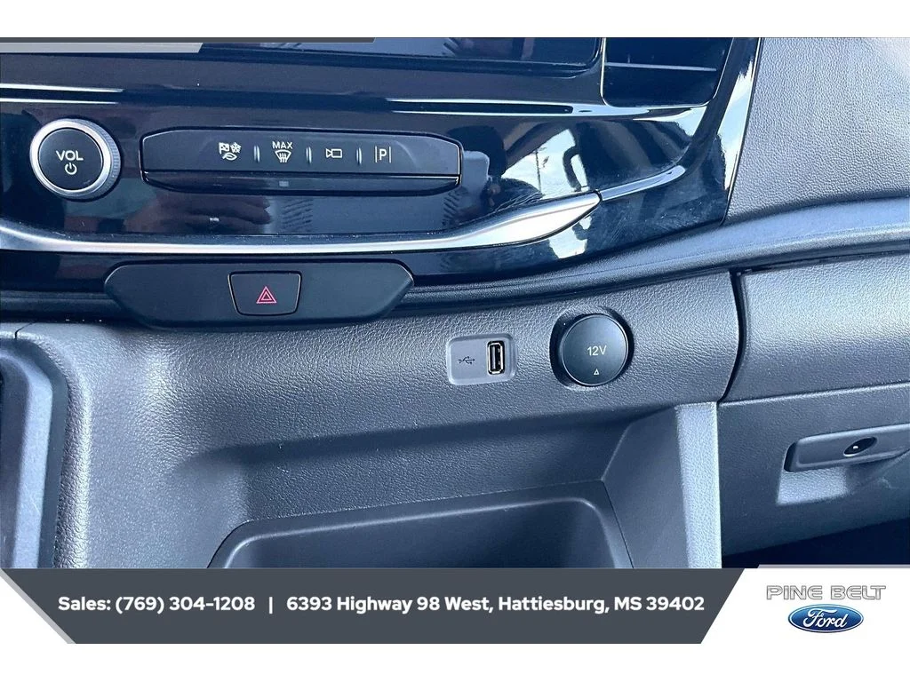 Used 2023 Oxford White Ford XLT image 23