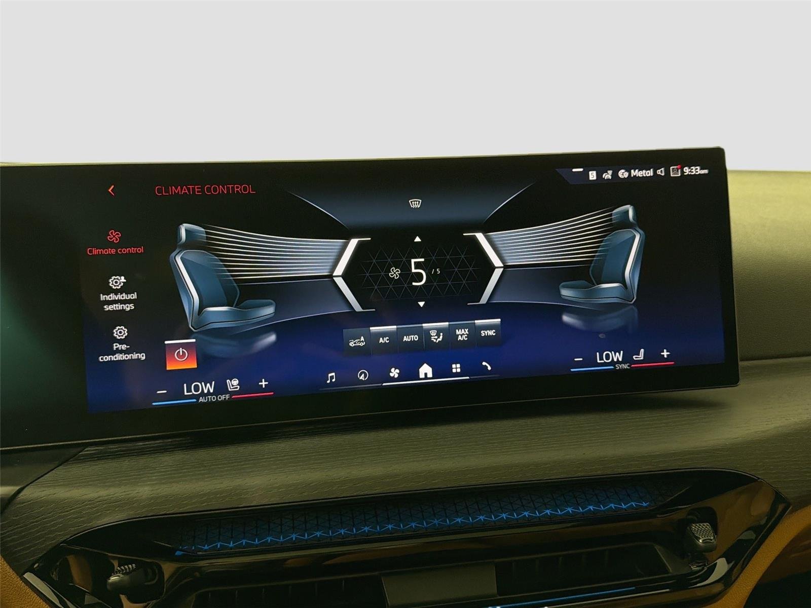 New 2026 Brooklyn Grey Metallic BMW xDrive40 image 16