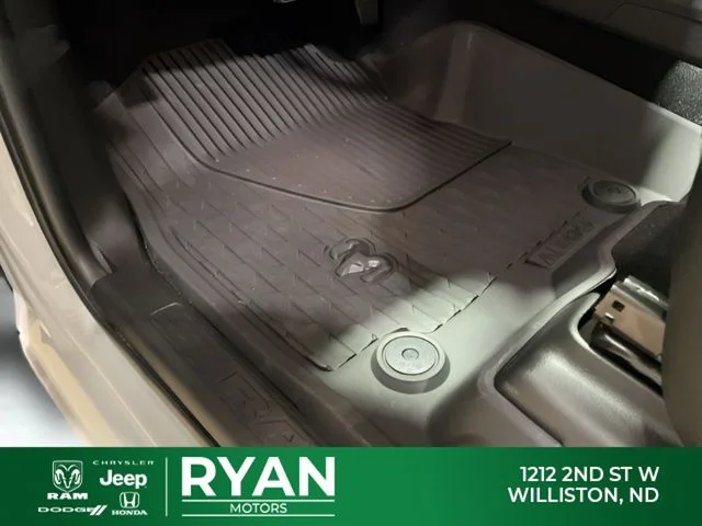New 2026 Bright White Clear-Coat Exterior Paint RAM Laramie image 28