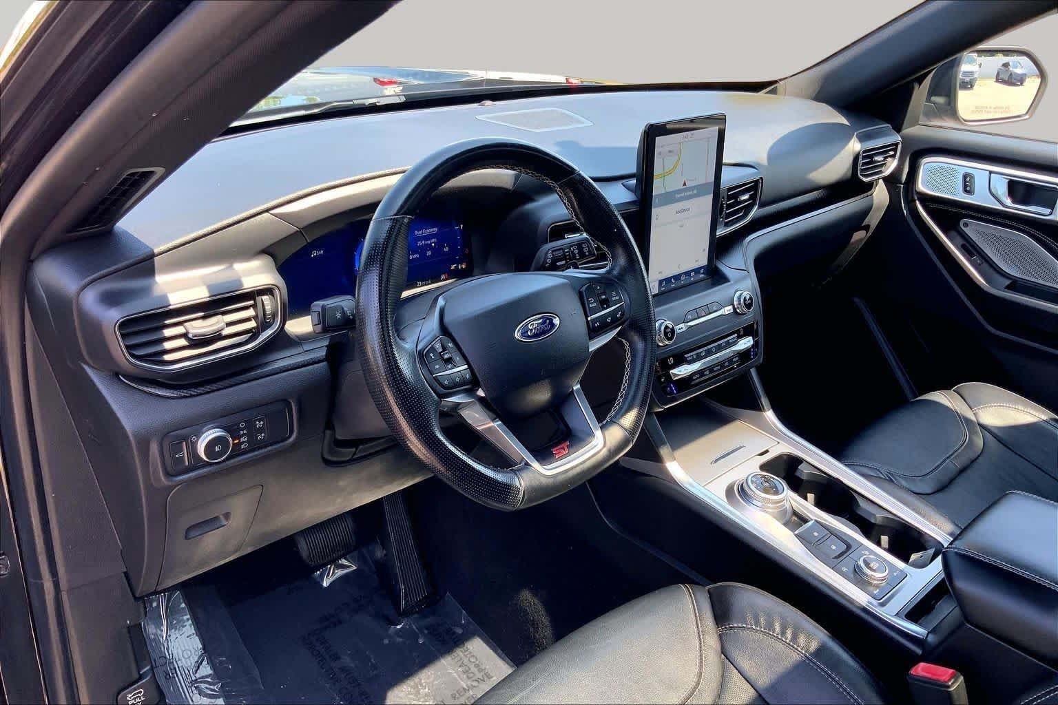 Certified Used 2020 Agate Black Ford ST image 18