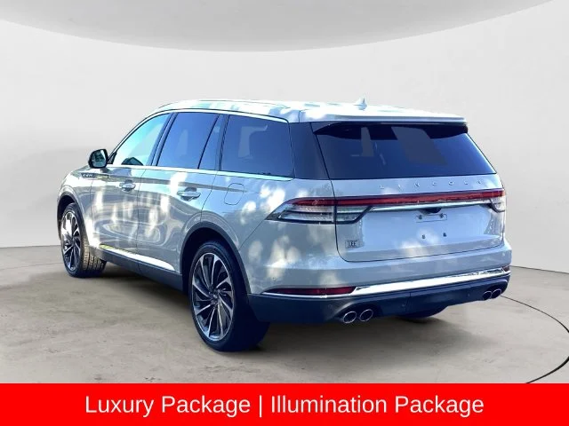Used 2020 Ceramic Pearl Metallic Tri-Coat Lincoln Reserve image 3