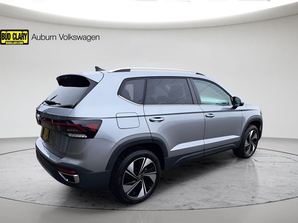 2025 Volkswagen Taos SE - Photo 7