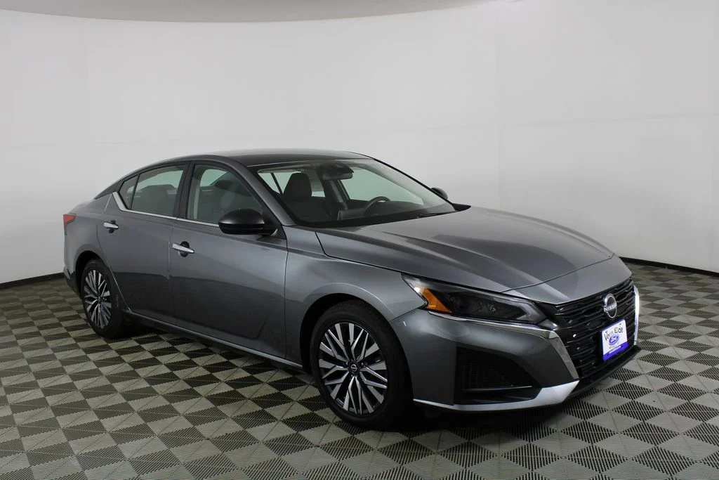 2025 Nissan Altima