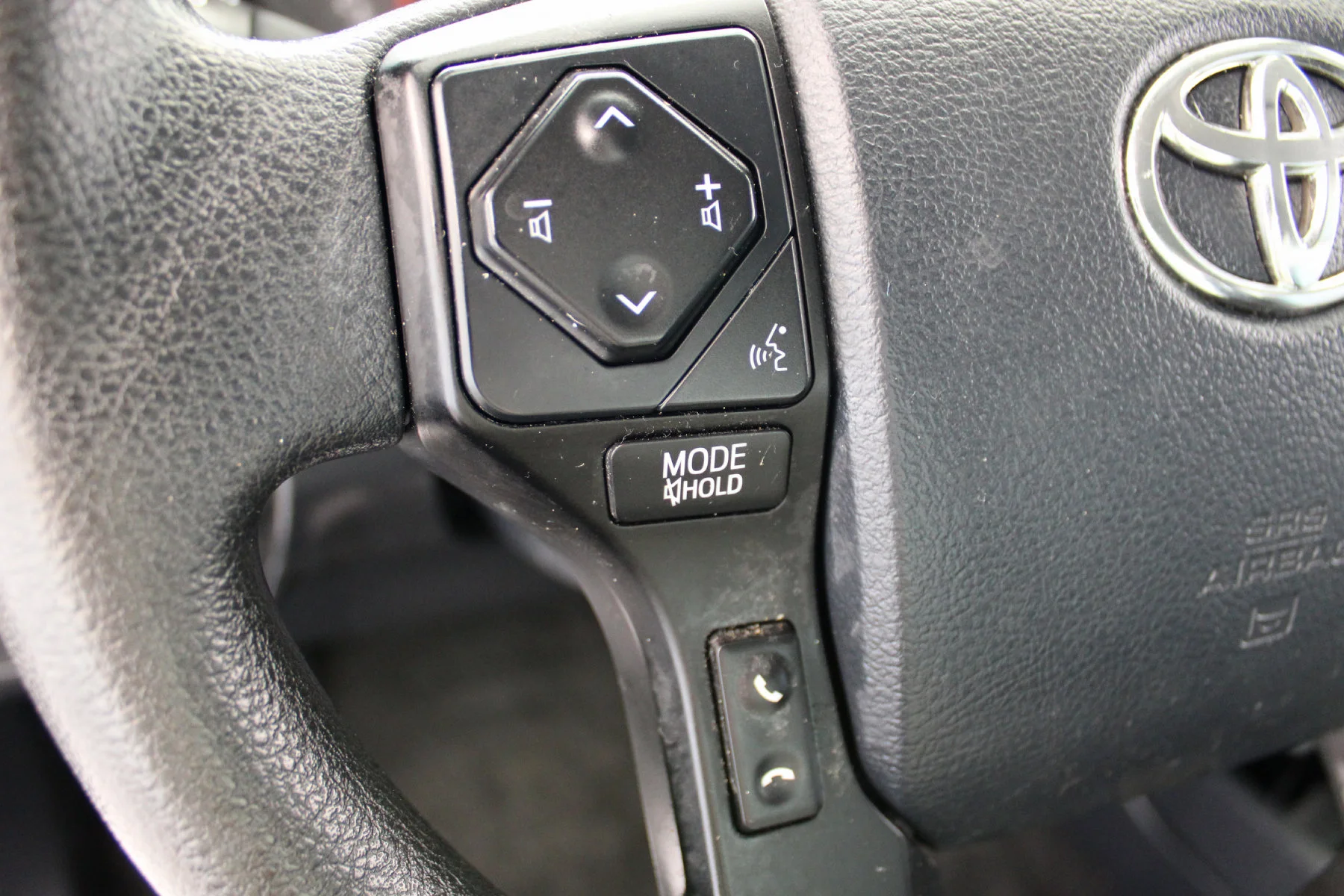Used 2019 Magnetic Gray Metallic Toyota SR image 6