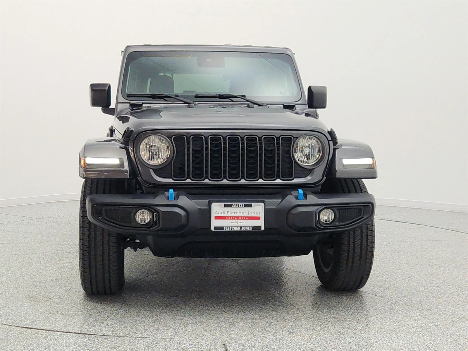 Used 2024 Granite Crystal Metallic Clearcoat Jeep Sport S 4x4 image 2