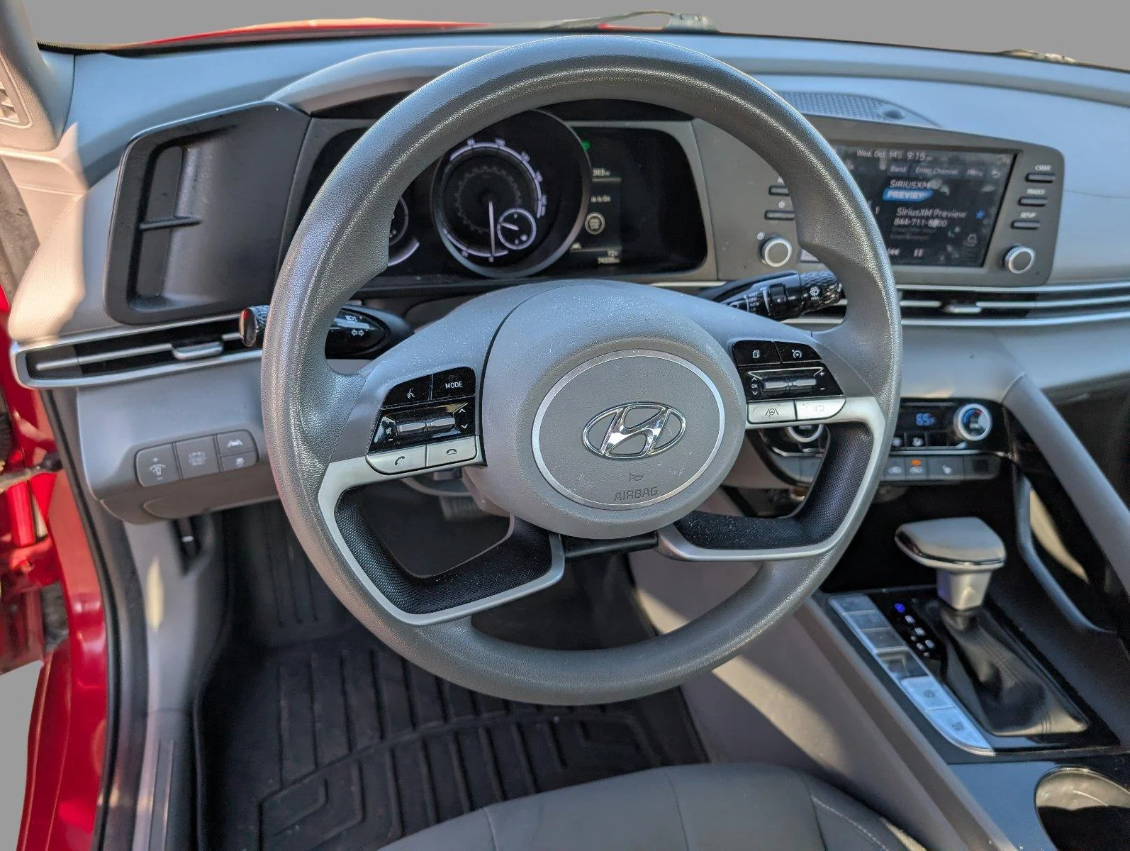 Used 2022 Scarlet Red Pearl Hyundai Blue image 4